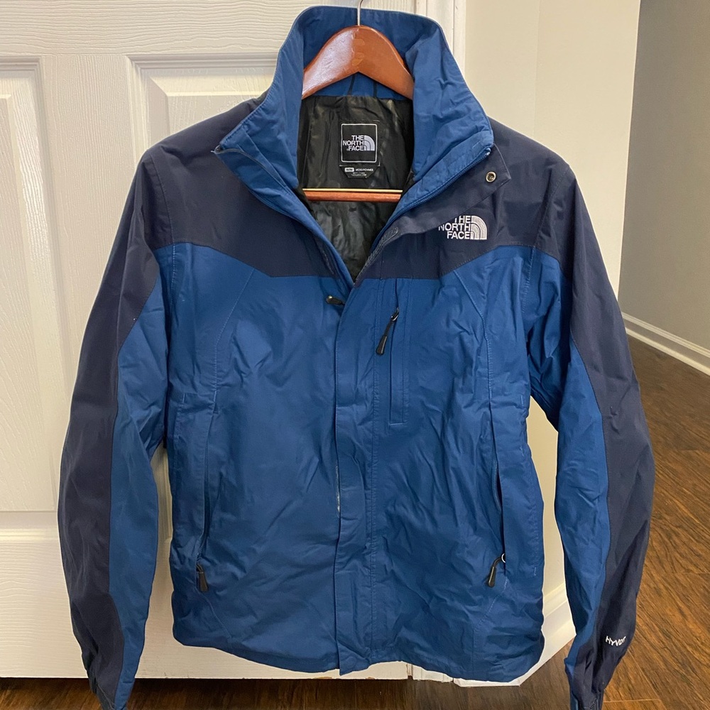 Men’s North Face jacket (Size Medium)